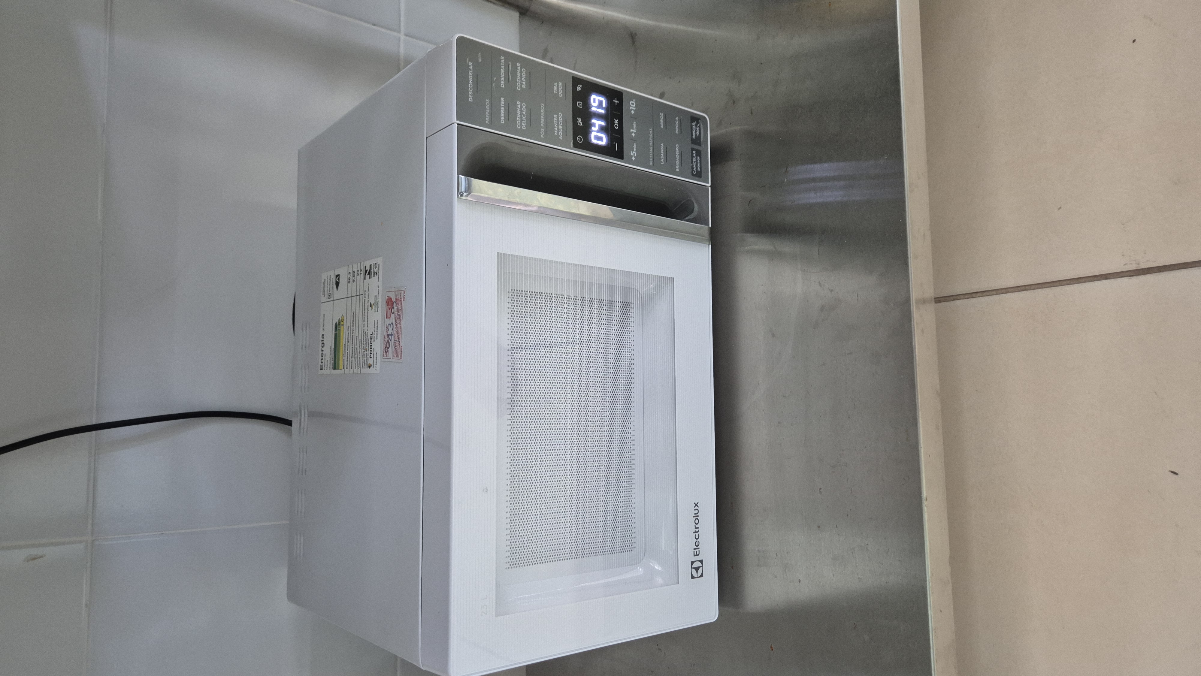 Micro-ondas Electrolux Efficient 23L